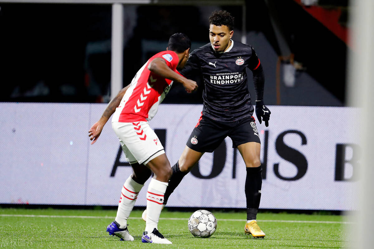 欧博体育 -埃因霍温训练开放日，冲刺阶段状态回暖引欢呼，荷甲在即，球探报告显示潜力 