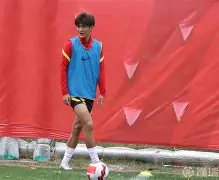 欧博体育 -国际比赛日亚冠焦点战；克里夫兰骑士遗憾出局；赛场秩序良好；年轻球员得到机会的简单介绍