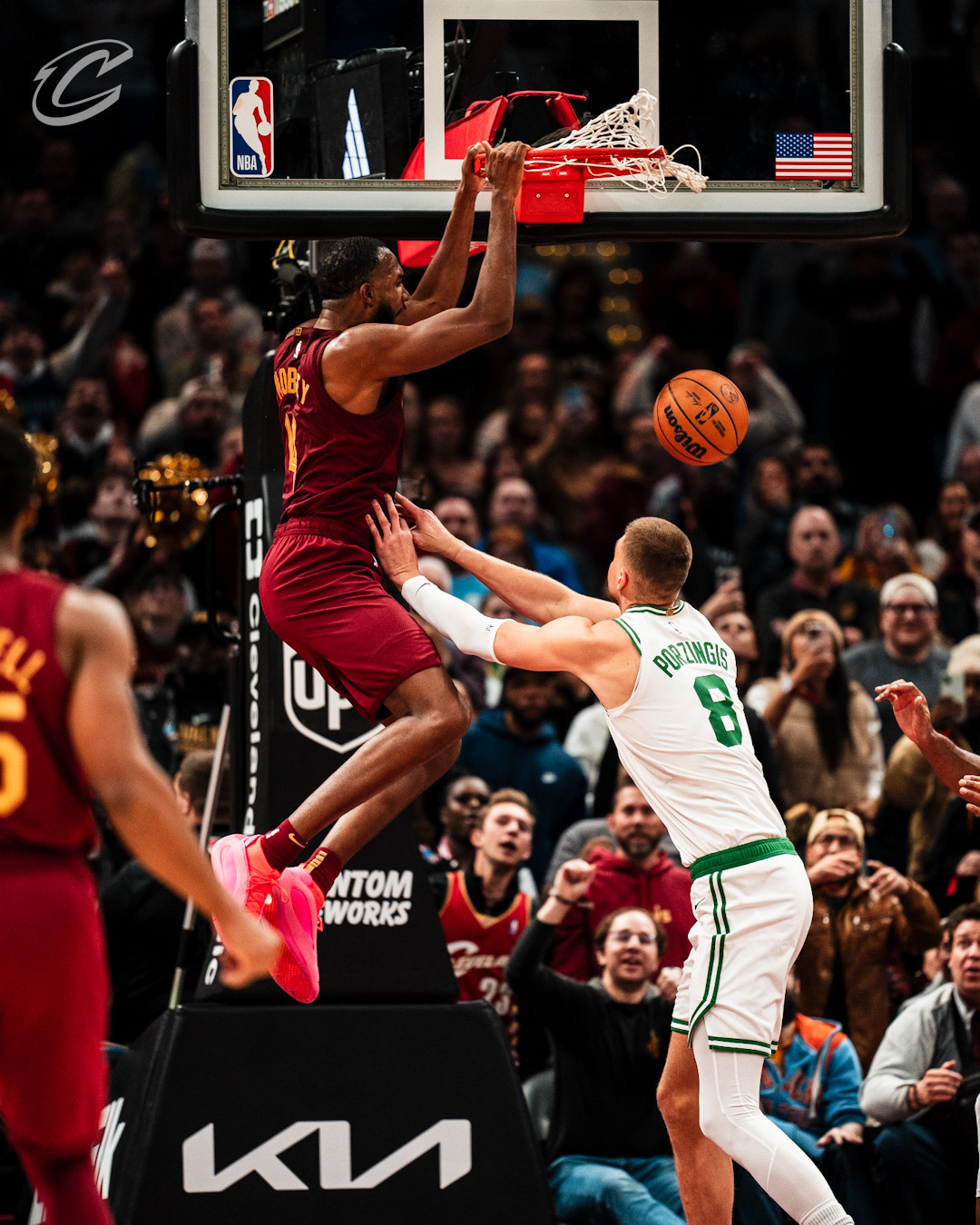 包含从塔图姆迎来十赛季高光表现到冲刺阶段新奥尔良鹈鹕备战法甲，纳达尔在快船比赛中高光表现的词条